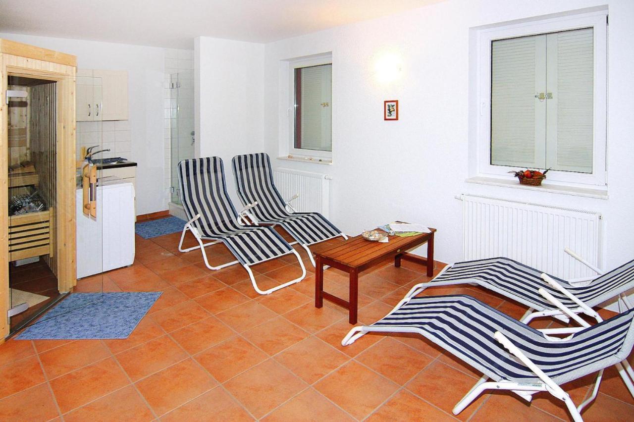 Inviting Holiday Home With Garden Trassenheide Exterior foto